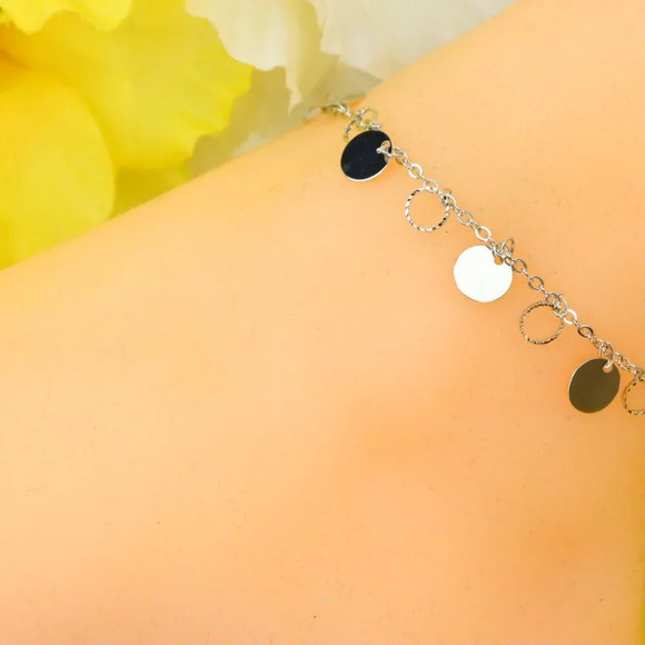 "Minimalist Anklet, Sleek & Modern Design, Women’s Fashion, YC110225-A - Picture 5 of 10